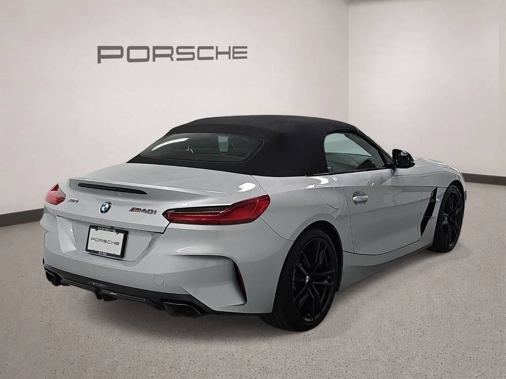 Used 2022 BMW Z4 M40i w/ Shadowloine Package RWD image 7