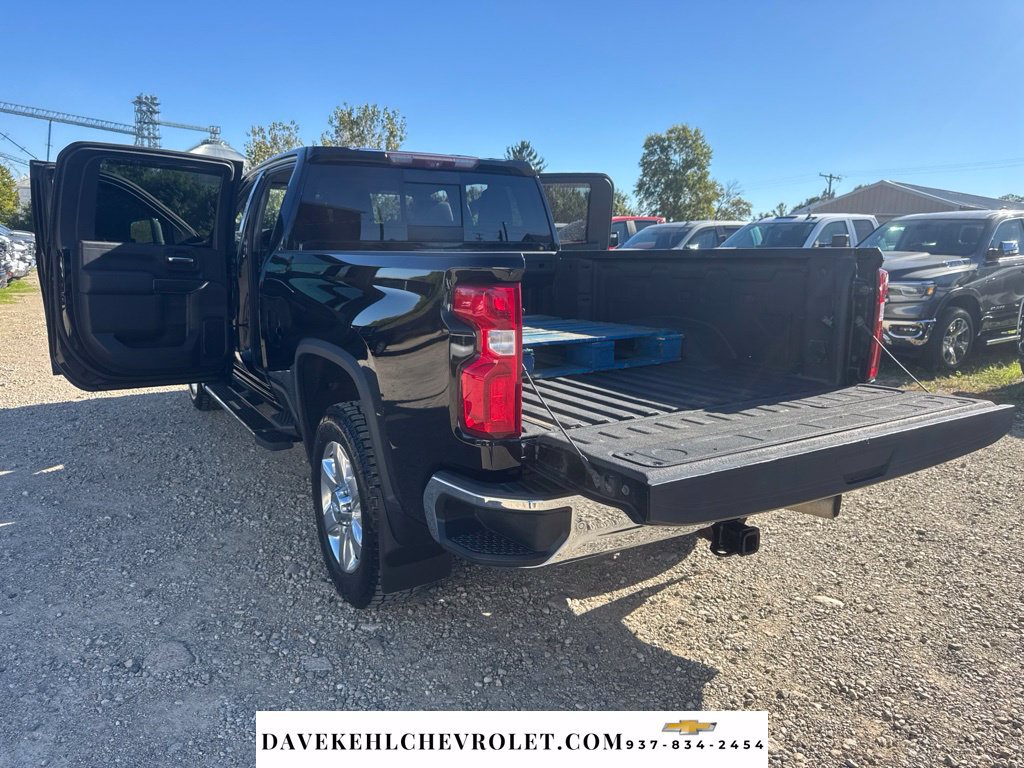 Used 2020 Chevrolet Silverado 2500 LTZ w/ LTZ Premium Package AWD/4WD image 12