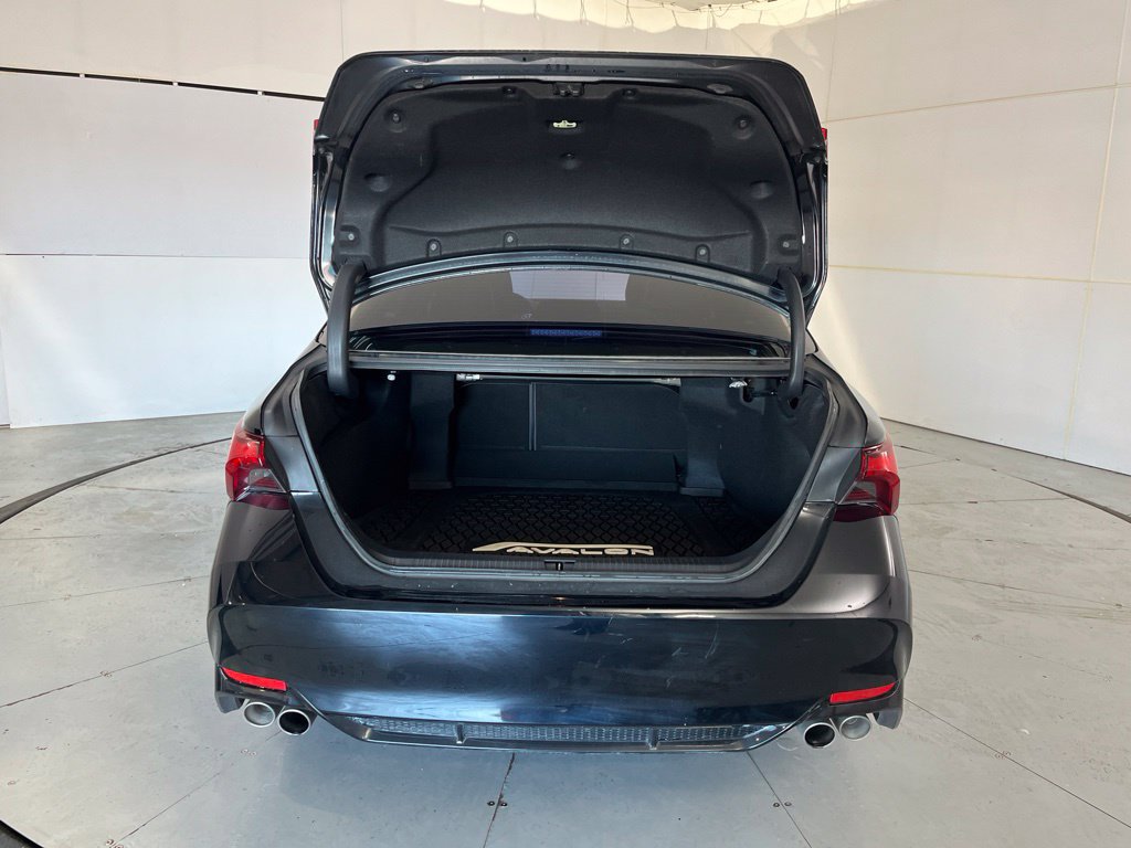 Used 2019 Toyota Avalon XSE w/ All Weather Liner Package FWD image 13