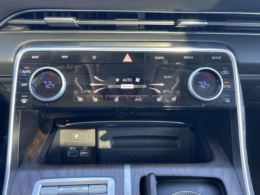 Certified 2023 Genesis GV80 2.5T w/ Prestige 20" Package image 29