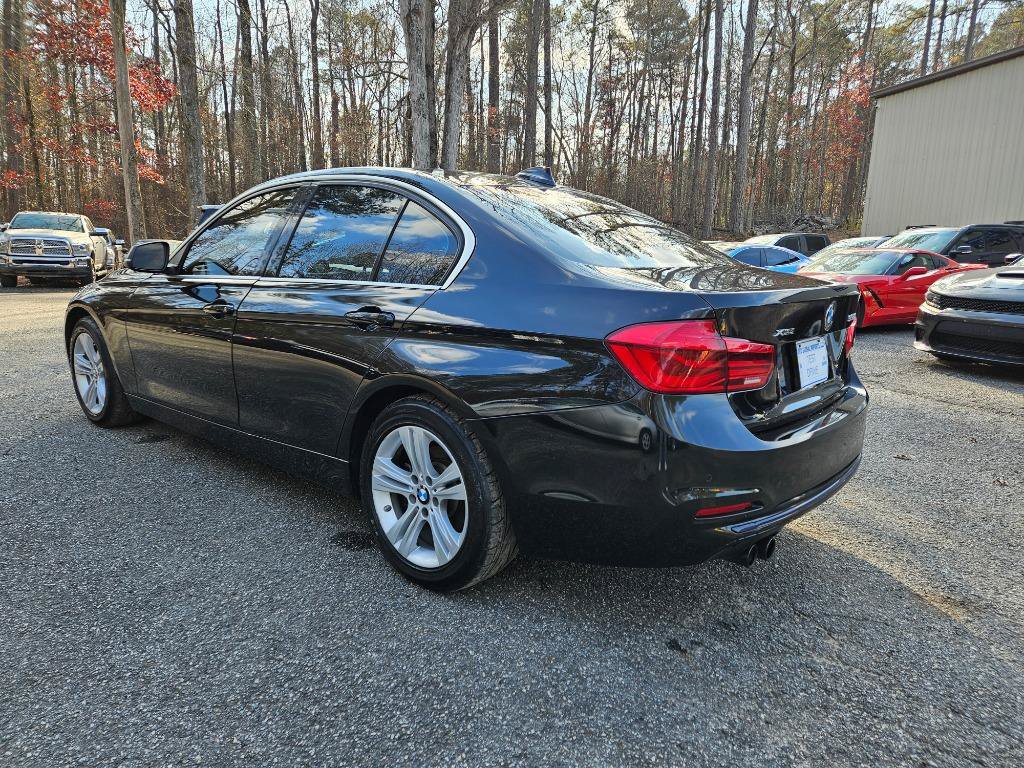 Used 2018 BMW 330i xDrive Sedan w/ Premium Package AWD/4WD image 5