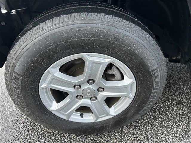 Used 2021 Jeep Wrangler Unlimited Sport image 9