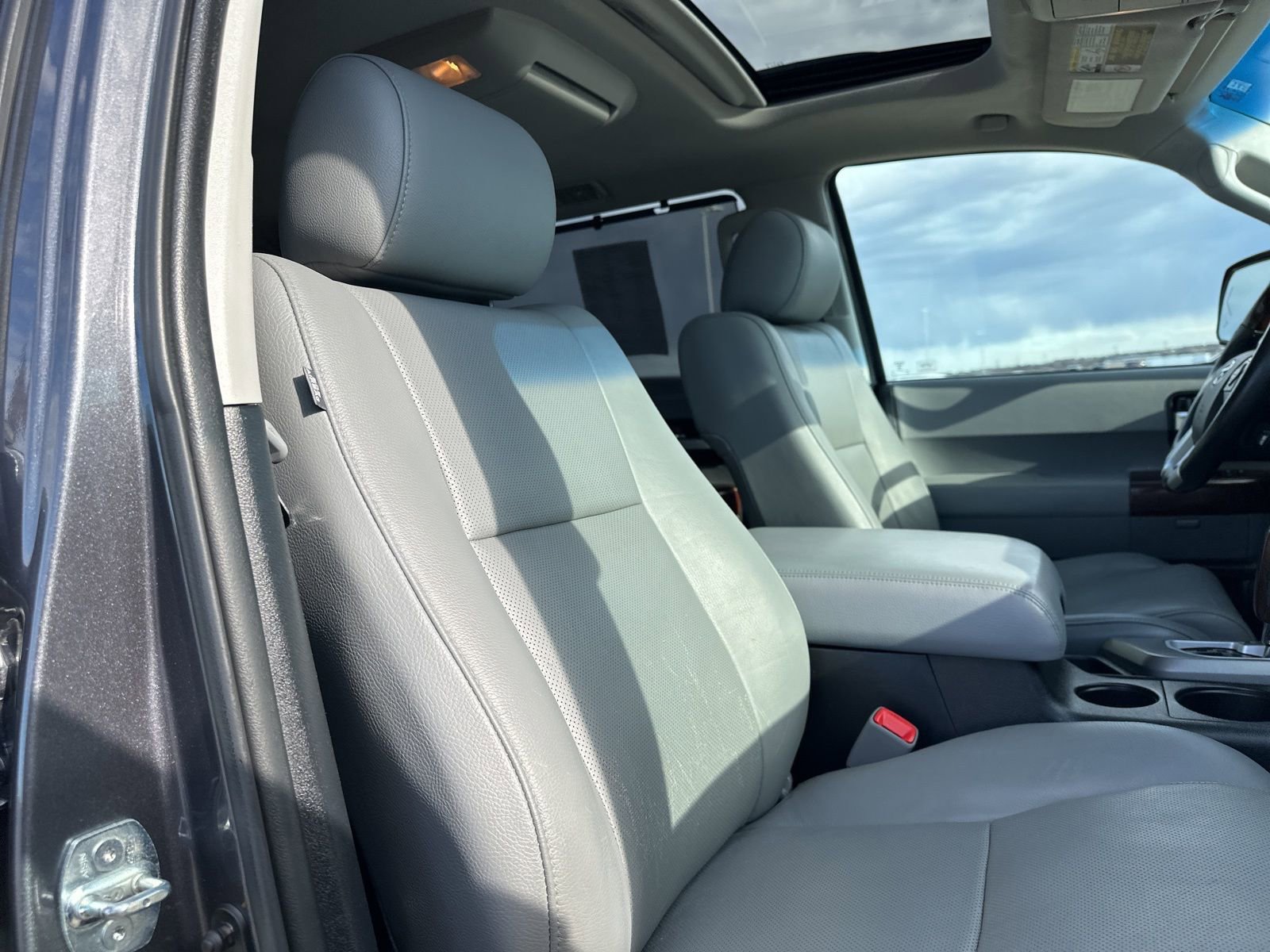 Used 2014 Toyota Sequoia Platinum AWD/4WD image 52