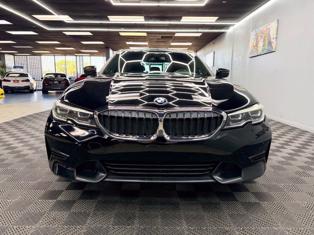 Used 2021 BMW 330i Sedan w/ Convenience Package RWD image 4