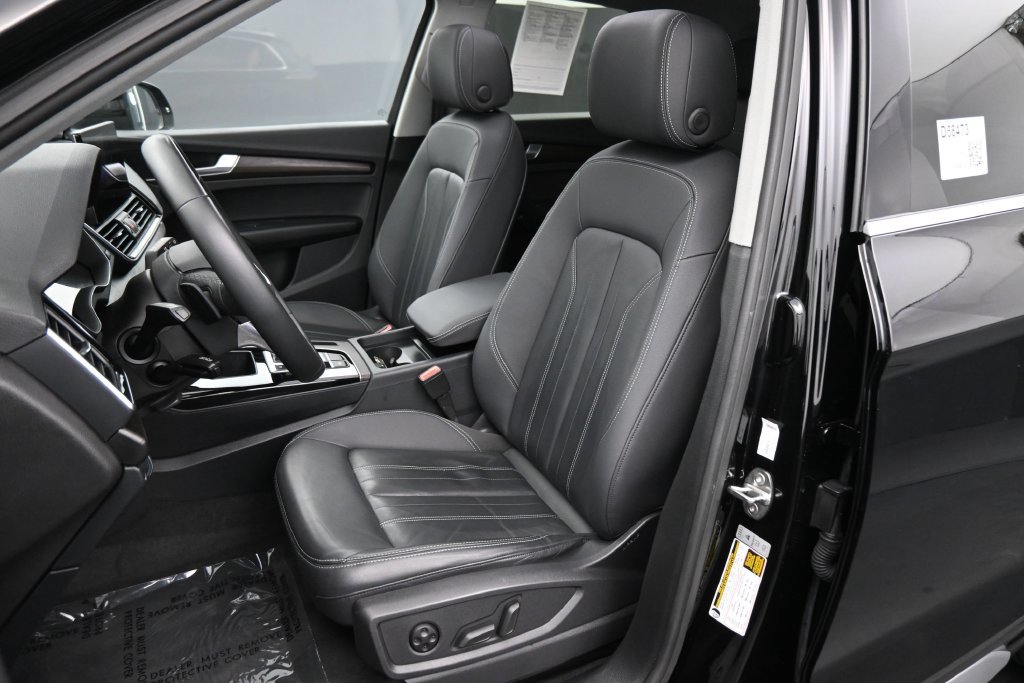 Used 2023 Audi Q5 2.0T Premium w/ Convenience Package AWD/4WD image 17