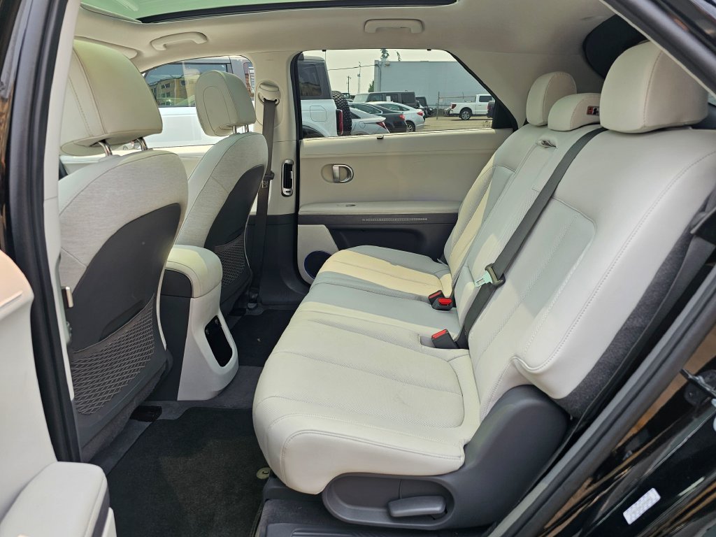 Used 2023 Hyundai Ioniq 5 Limited w/ Cargo Package AWD/4WD image 16