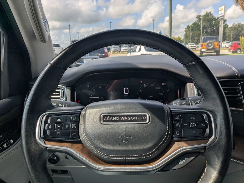 Used 2023 Jeep Grand Wagoneer L Series II AWD/4WD image 24