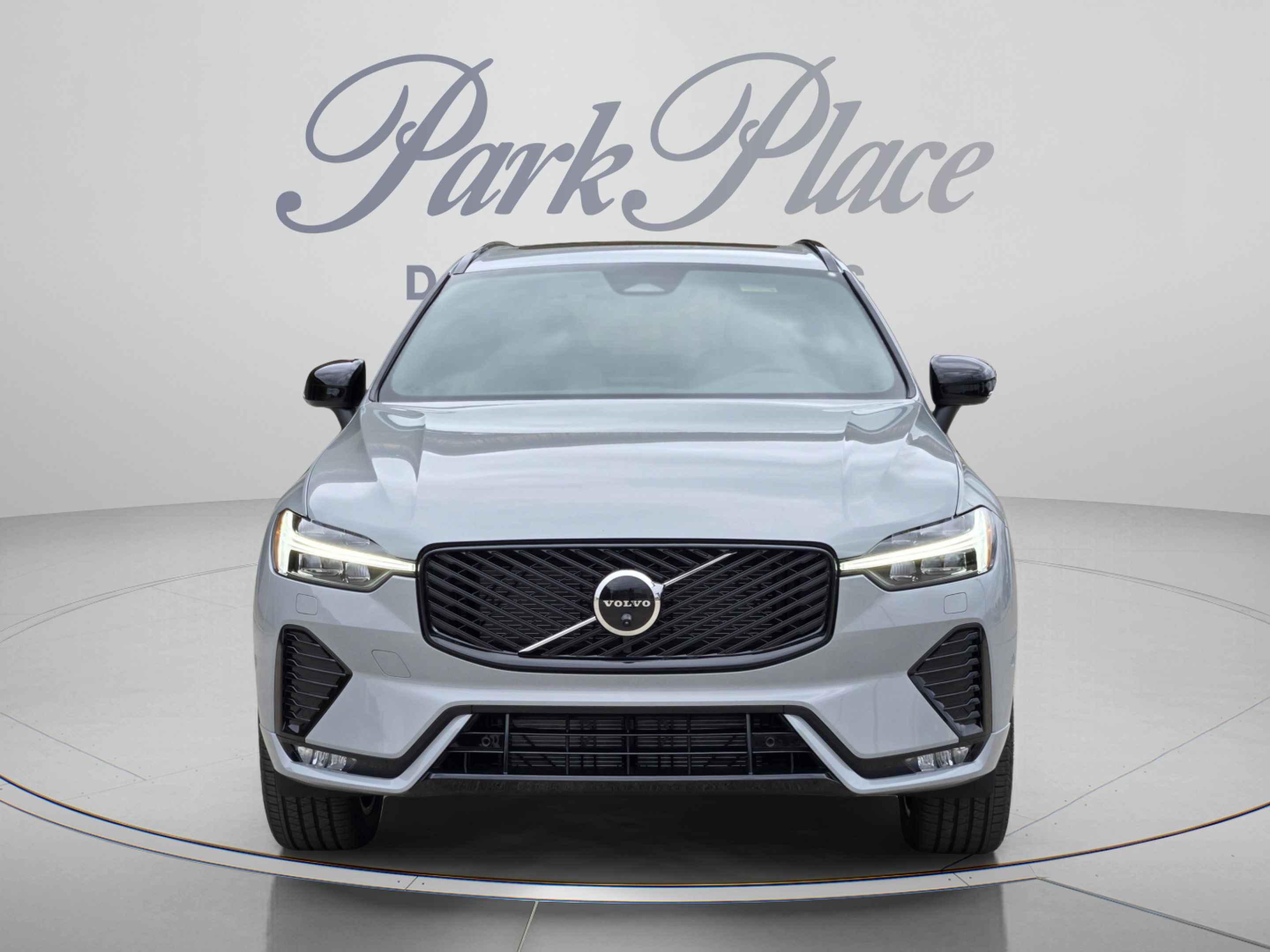 Used 2026 Volvo XC60 B5 Plus w/ Protection Package Premier AWD/4WD image 9