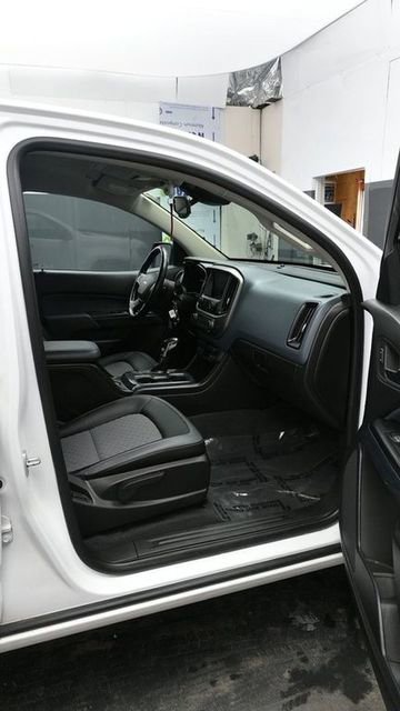 Used 2022 Chevrolet Colorado Z71 w/ Safety Package image 19