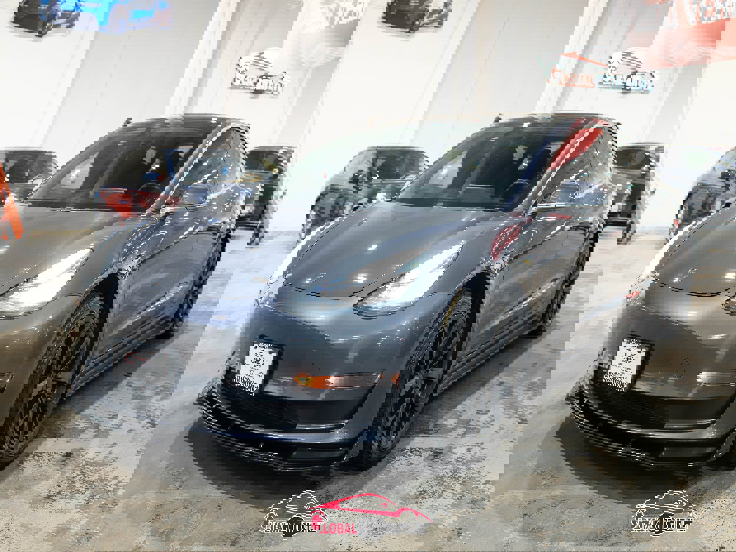 Used 2019 Tesla Model 3 Standard Range image 3