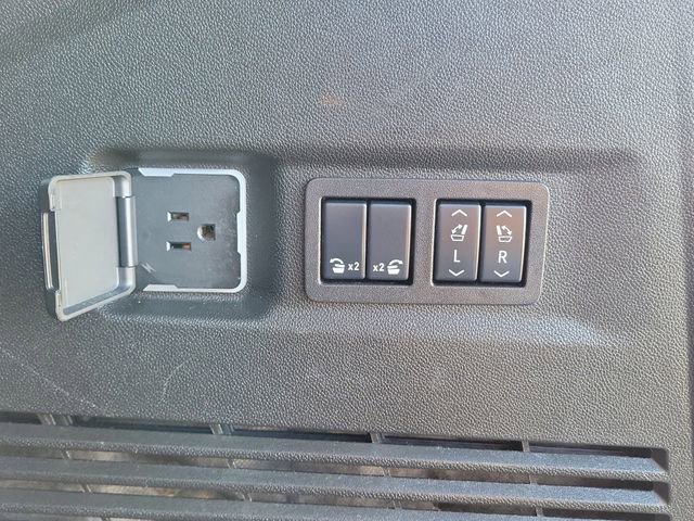 Certified 2025 GMC Yukon XL Denali image 14