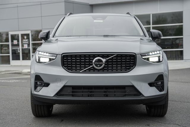 New 2026 Volvo XC40 B5 Ultra w/ Protection Package Premier image 2
