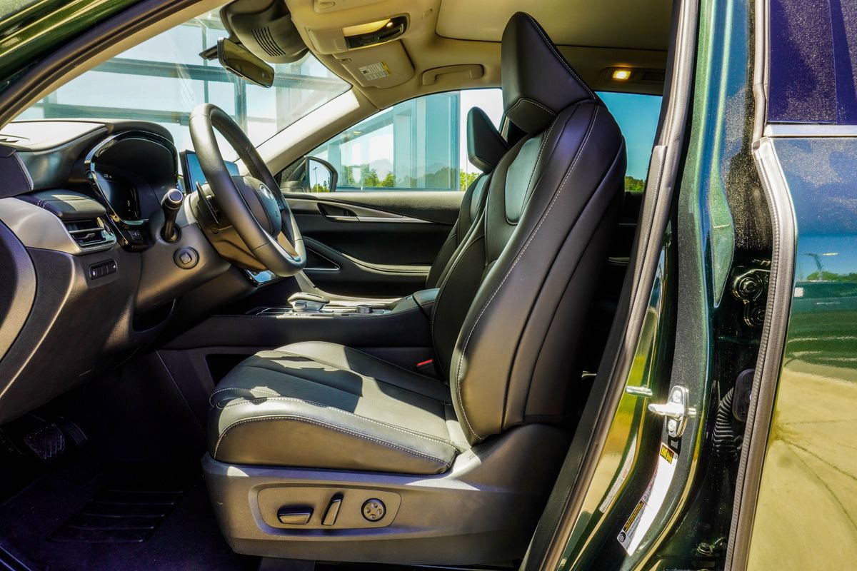 Certified 2026 INFINITI QX60 Luxe w/ Cargo Package image 37