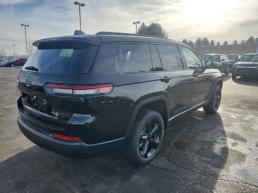 New 2025 Jeep Grand Cherokee L Limited w/ Black Appearance Package image 3