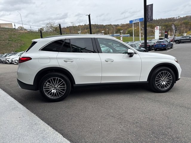 Certified 2025 Mercedes-Benz GLC 300 GLC 300 image 6
