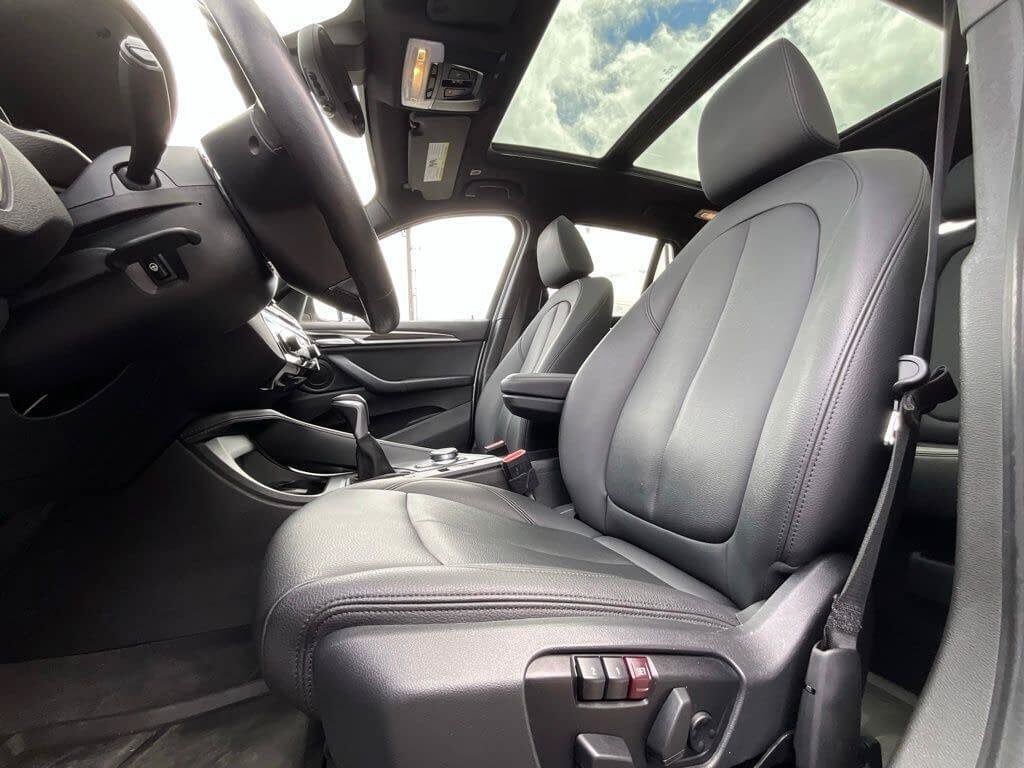 Used 2019 BMW X1 xDrive28i w/ Convenience Package AWD/4WD image 11