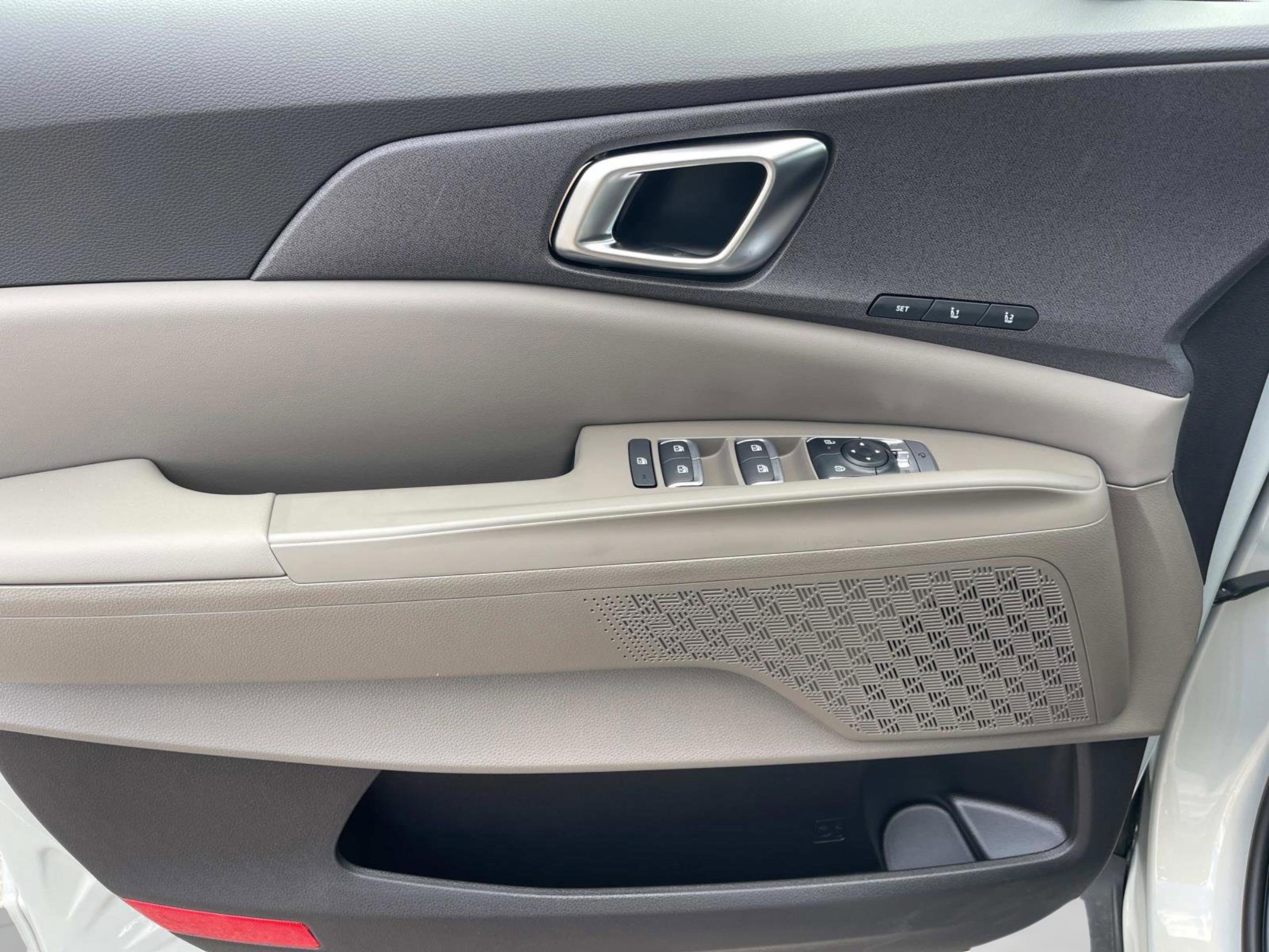 New 2026 Kia Carnival EX image 23
