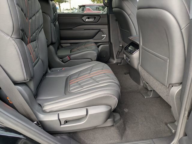 New 2026 Nissan Armada PRO-4X w/ Captain's Chari Seat Package image 33