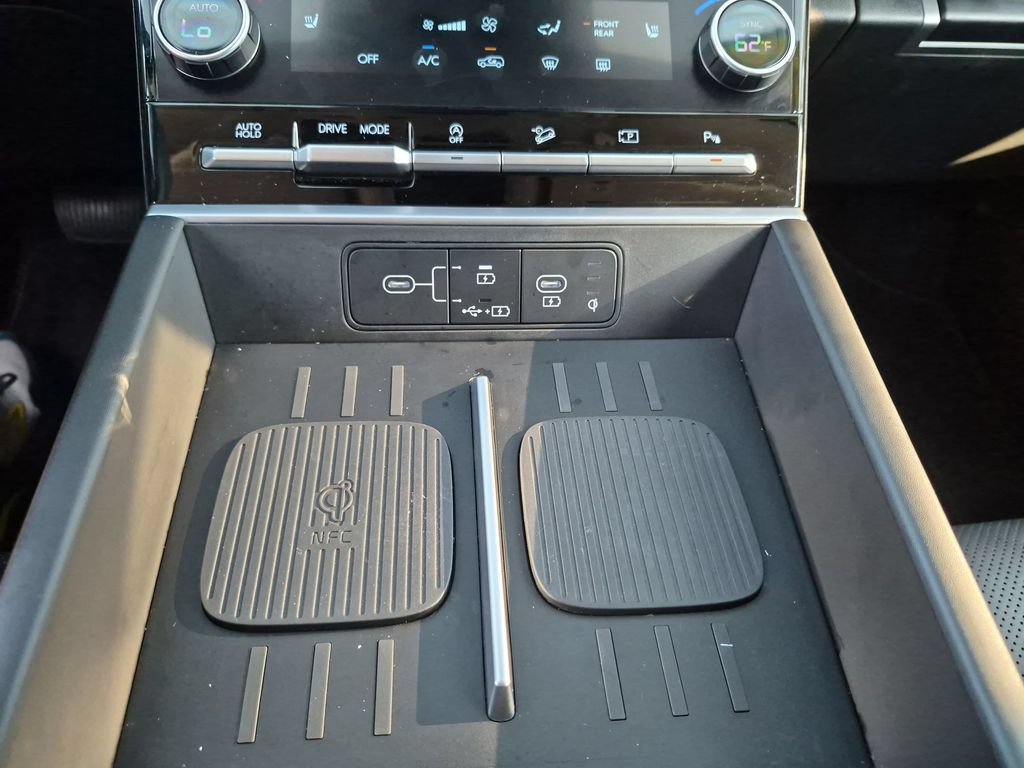 Used 2025 Hyundai Santa Fe SEL FWD image 22