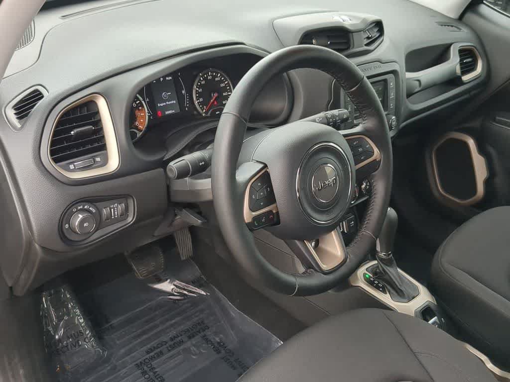 Used 2017 Jeep Renegade Latitude w/ Cold Weather Group AWD/4WD video 2