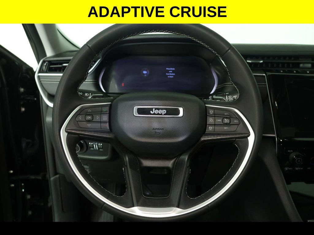 Used 2023 Jeep Grand Cherokee Laredo X image 9