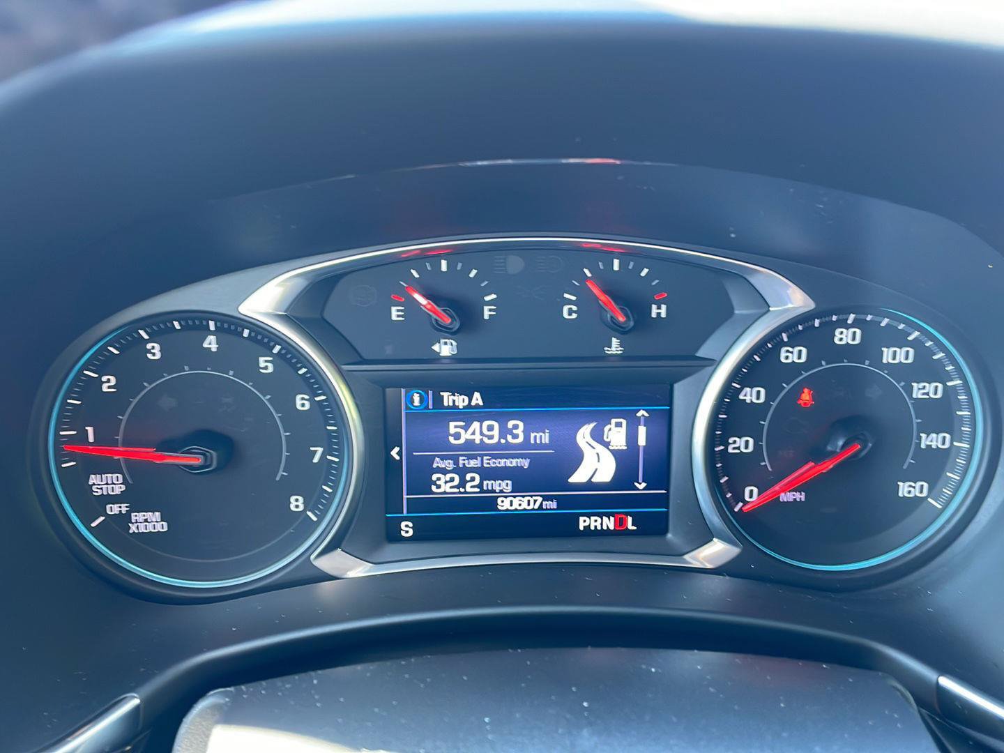 Used 2019 Chevrolet Equinox LT w/ Driver Convenience Package AWD/4WD image 18