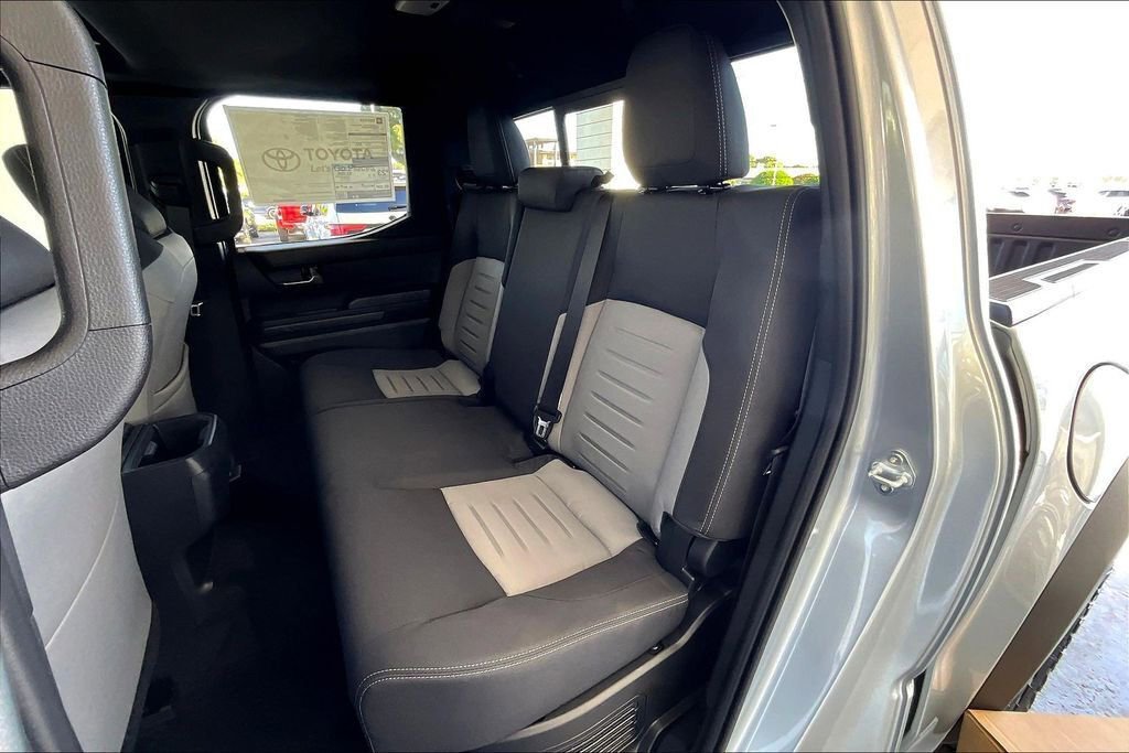 New 2025 Toyota Tacoma TRD Off-Road AWD/4WD image 10