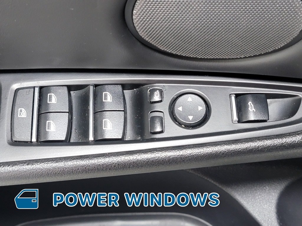 Used 2017 BMW X6 M AWD/4WD image 31