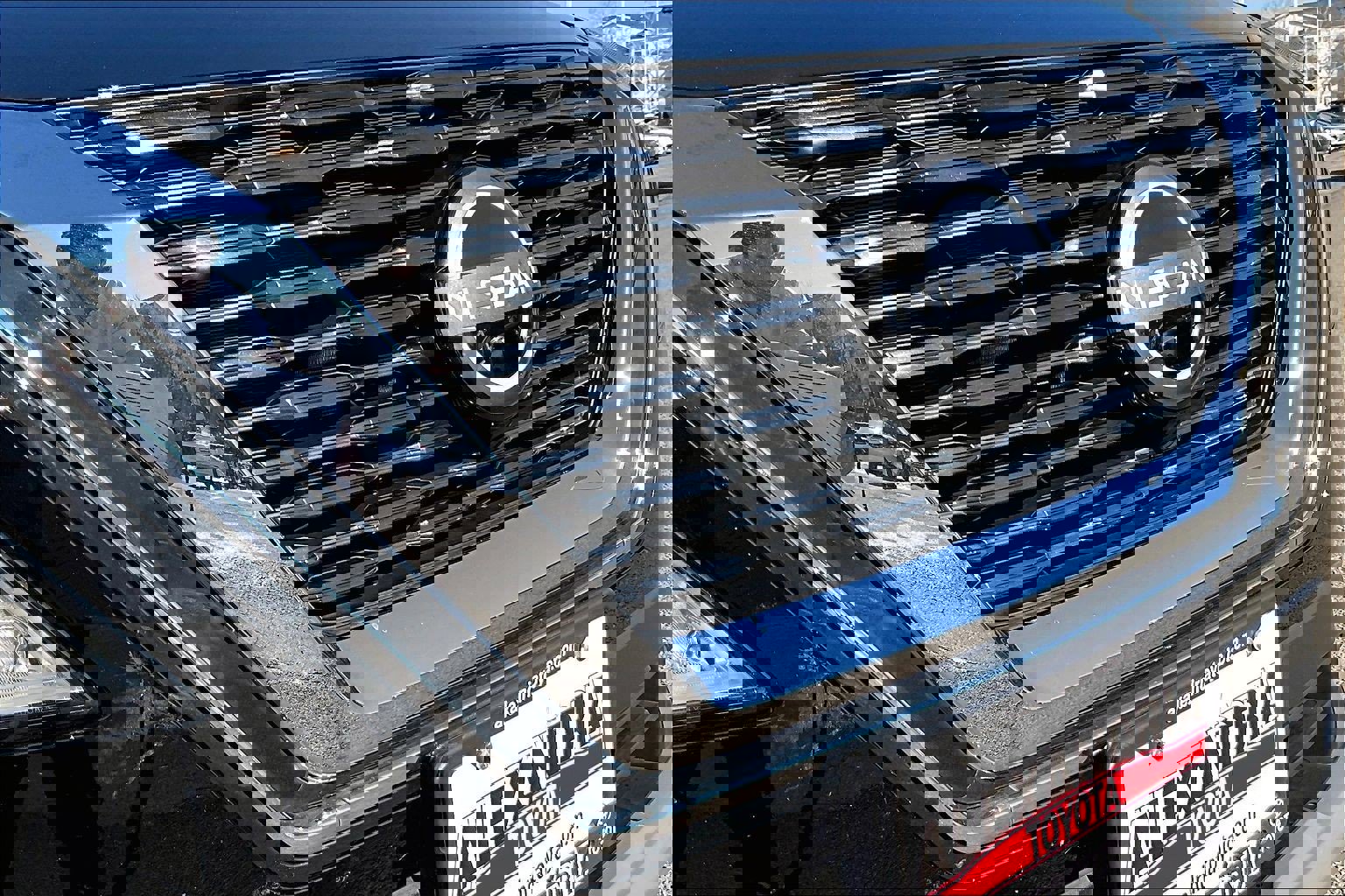 Used 2023 Nissan Rogue SV image 28