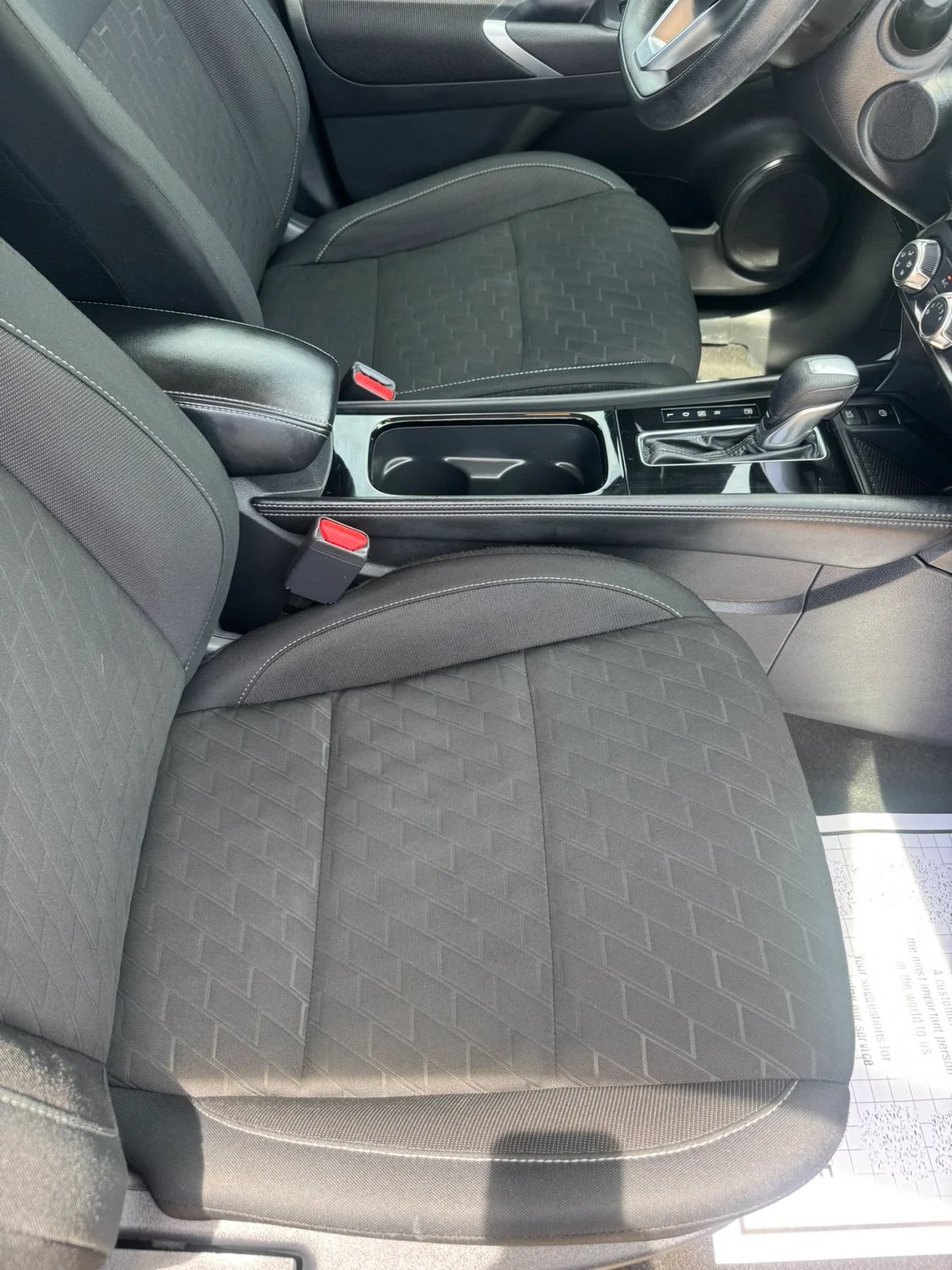 Used 2023 Nissan Kicks SV FWD image 34