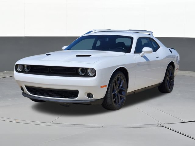 Used 2023 Dodge Challenger SXT w/ Blacktop Package RWD image 3