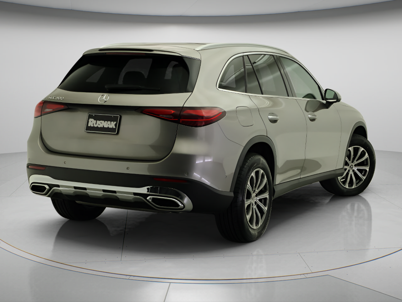 Certified 2024 Mercedes-Benz GLC 300 image 4