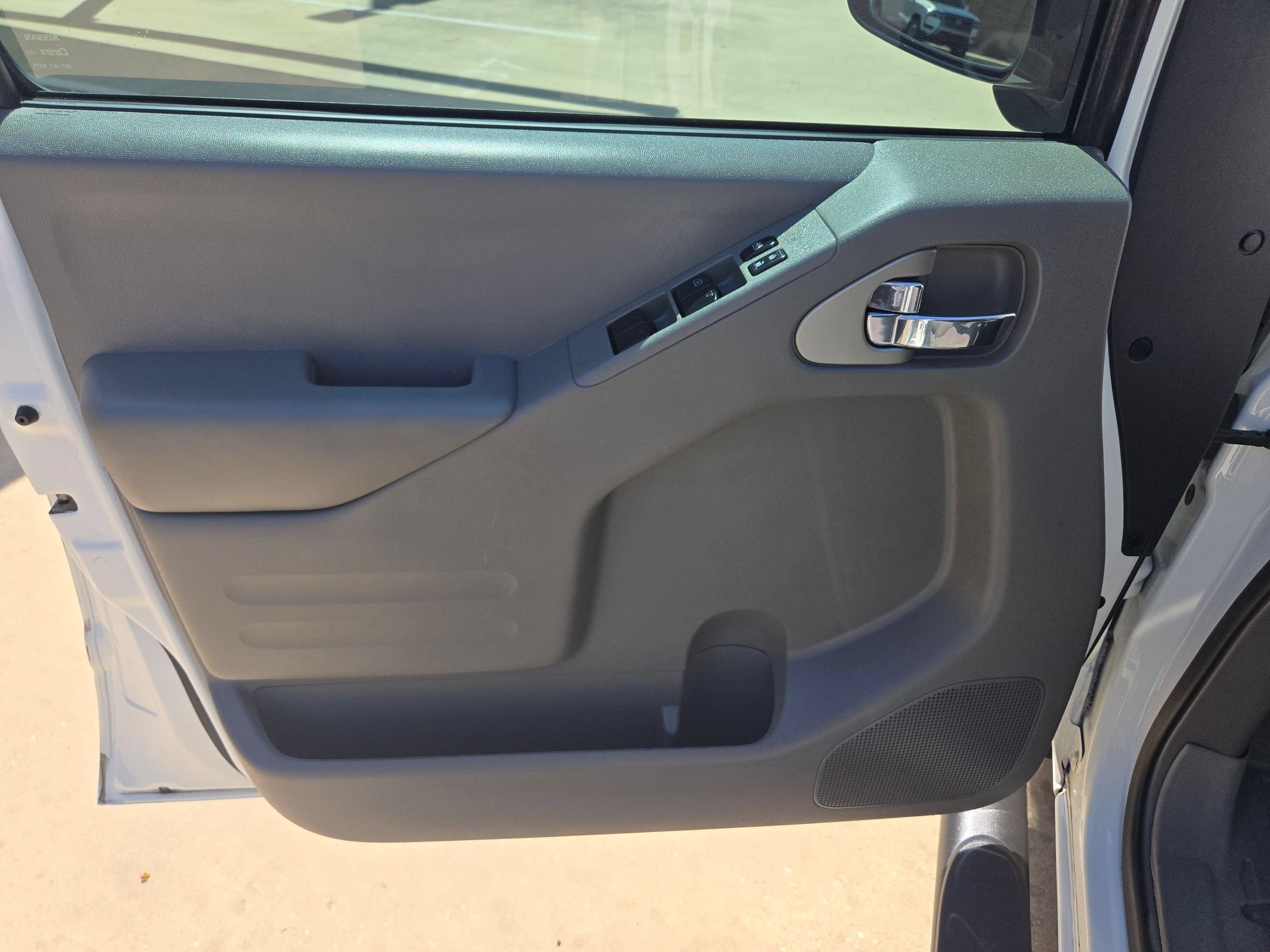 Used 2021 Nissan Frontier SV w/ Midnight Edition Floor Mats RWD image 11