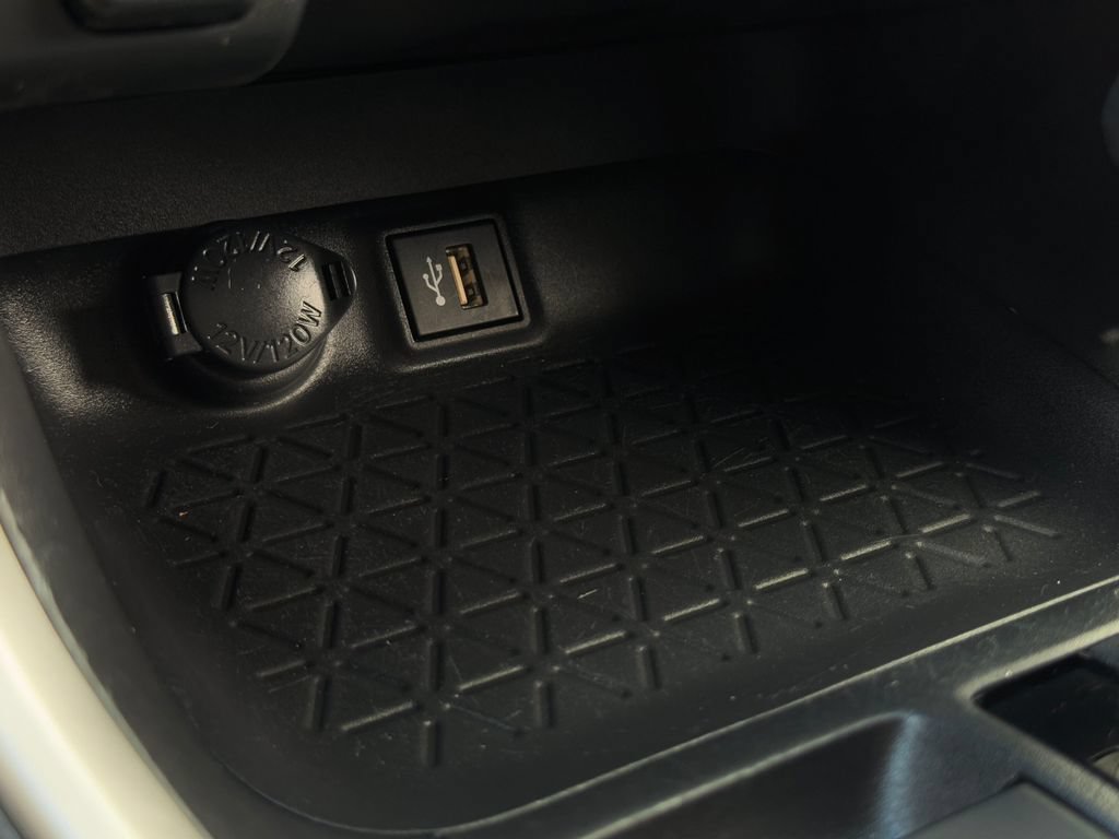 Certified 2023 Toyota RAV4 LE FWD image 31