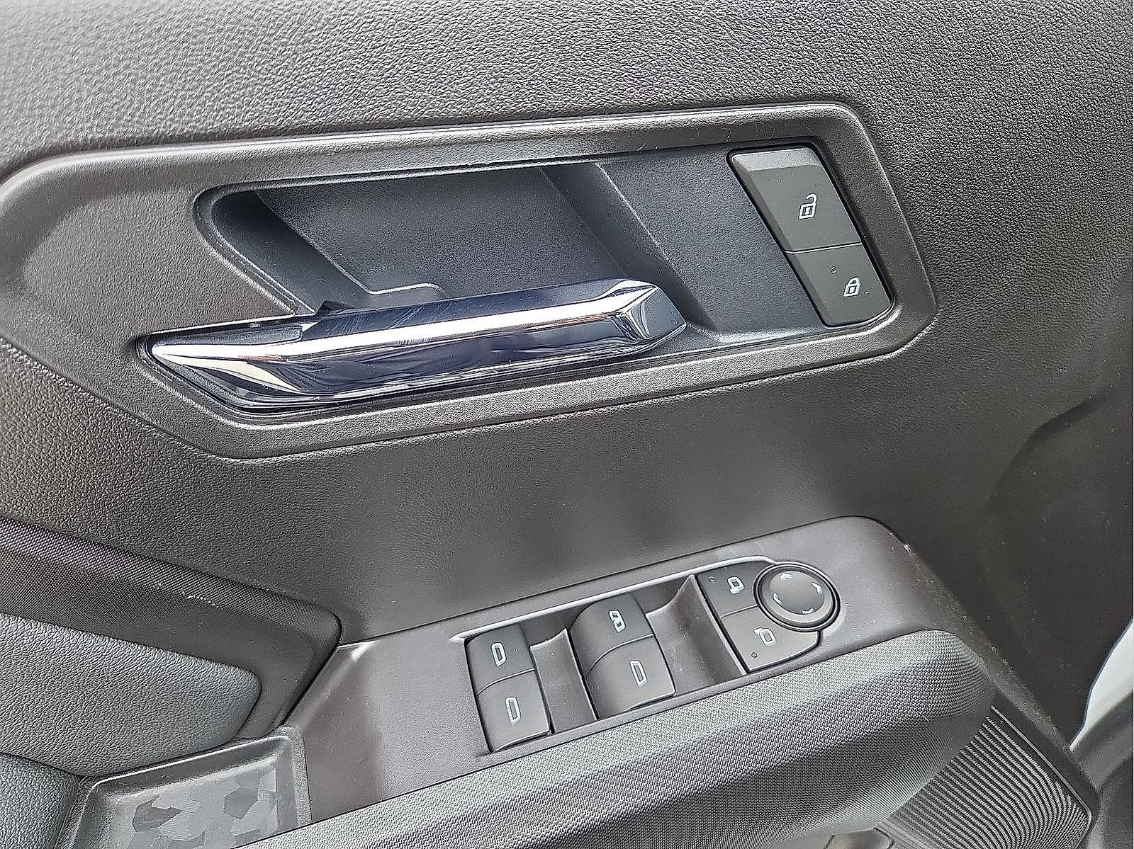 Used 2025 GMC Canyon Elevation w/ Convenience Package image 14