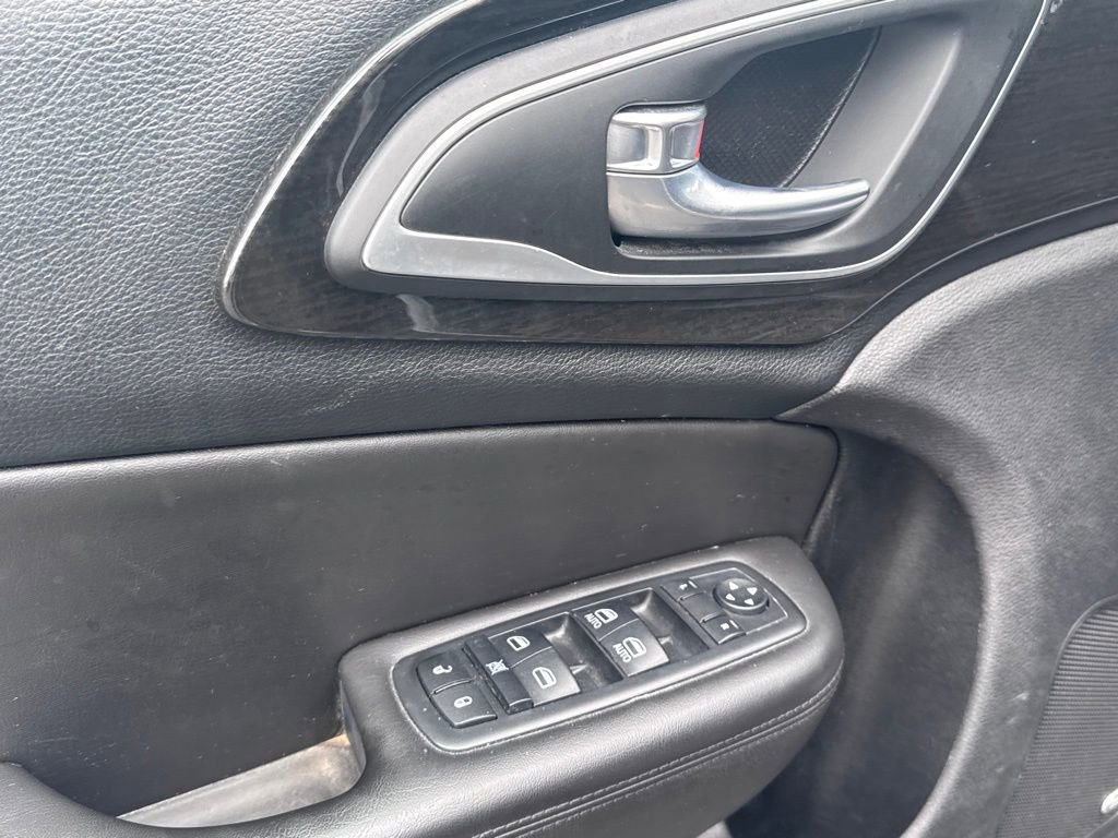 Used 2015 Chrysler 200 C w/ Navigation & Sound Group I image 12