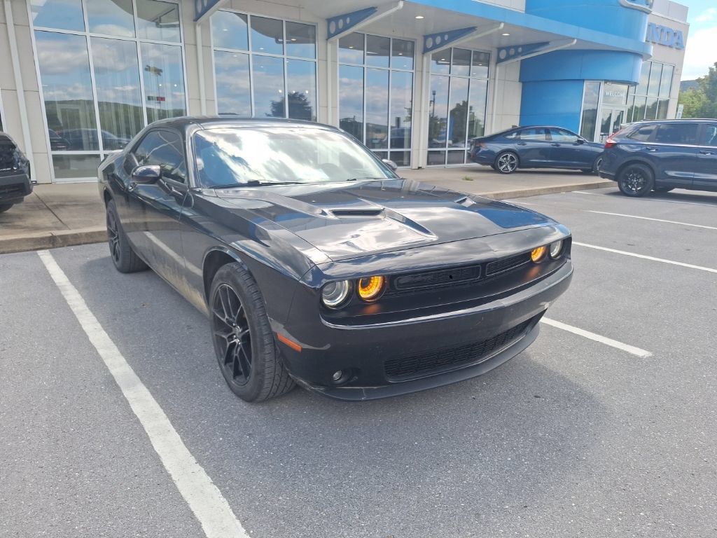 Used 2020 Dodge Challenger SXT w/ Blacktop Package