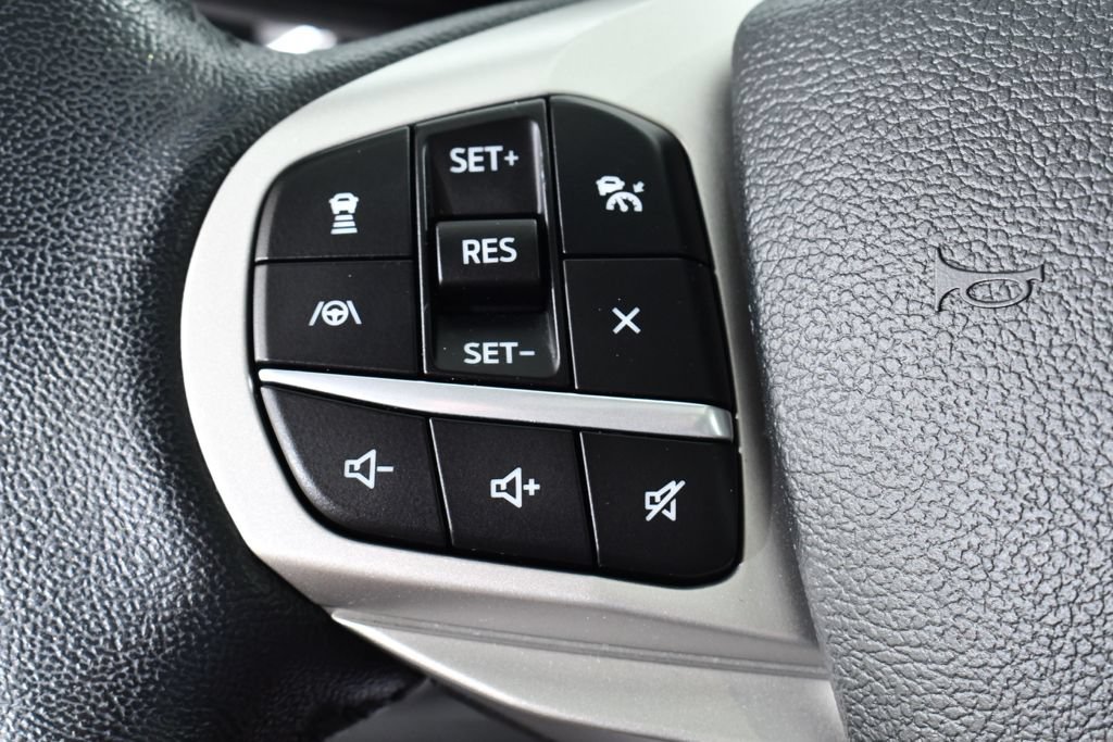 Used 2022 Ford Explorer XLT w/ Equipment Group 202A AWD/4WD image 33