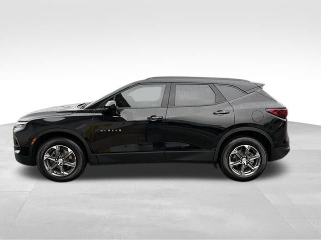 Used 2024 Chevrolet Blazer LT w/ Convenience Package image 12