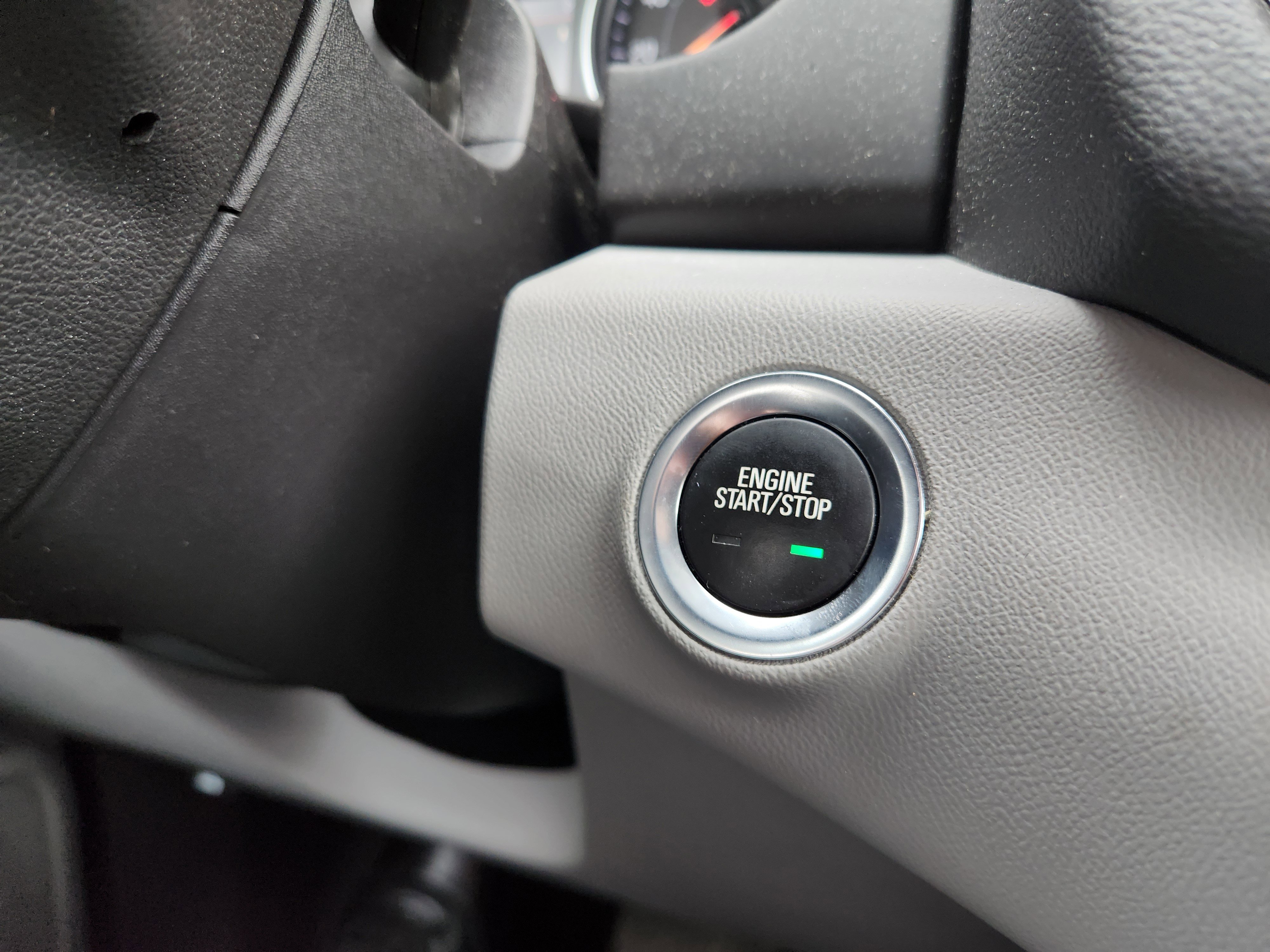 Used 2023 GMC Terrain SLT w/ Infotainment Package II image 28