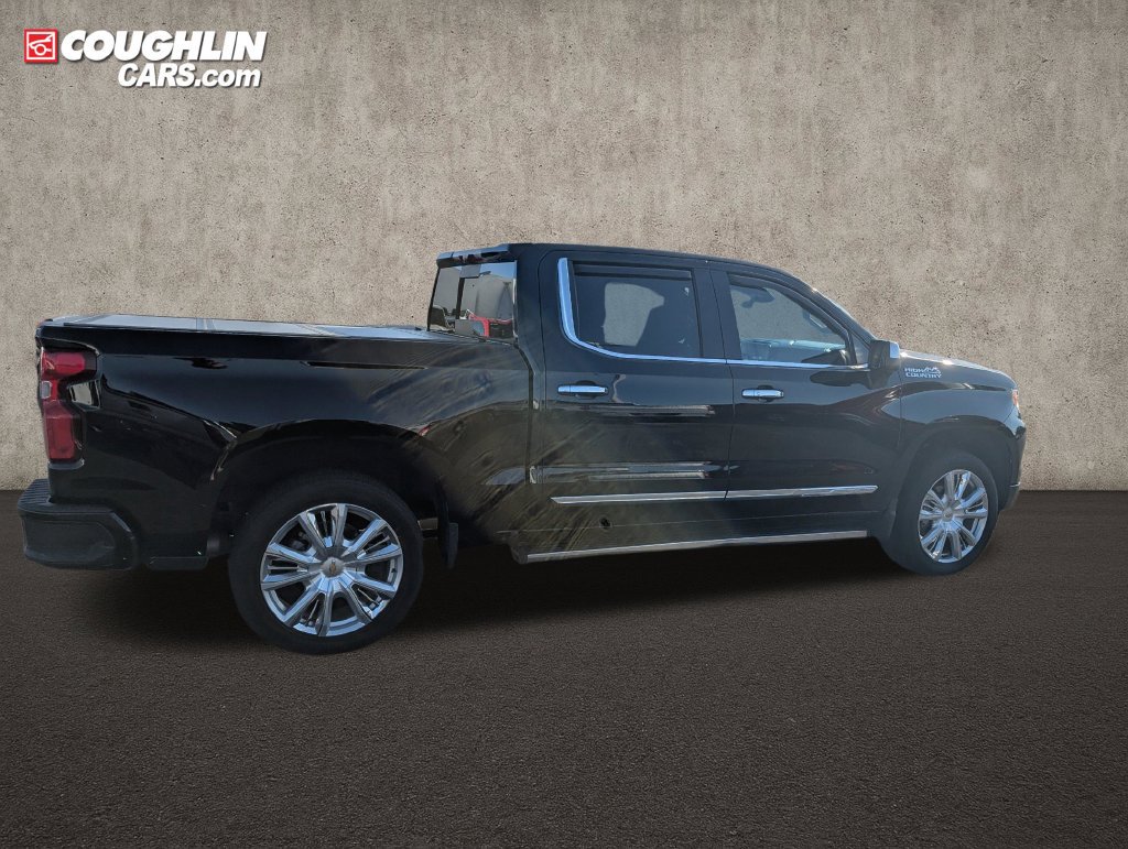 Used 2023 Chevrolet Silverado 1500 High Country w/ High Country Premium Package AWD/4WD image 9