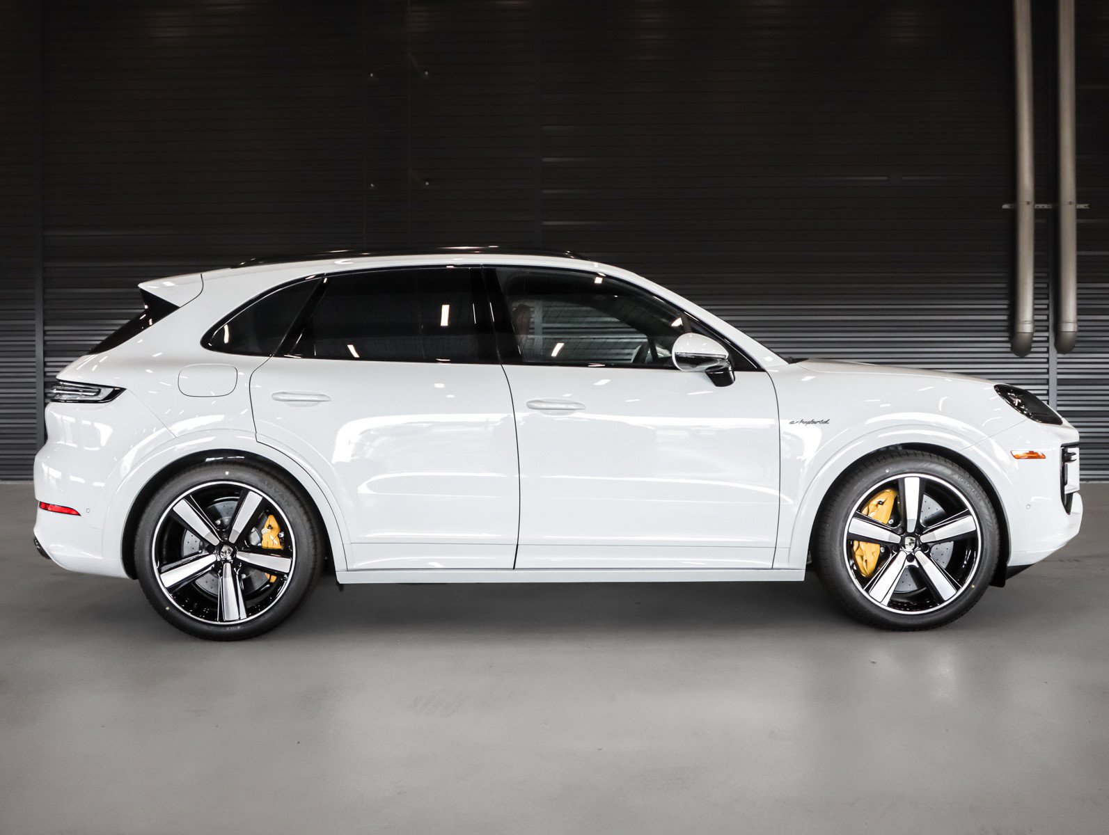 New 2026 Porsche Cayenne Turbo image 11