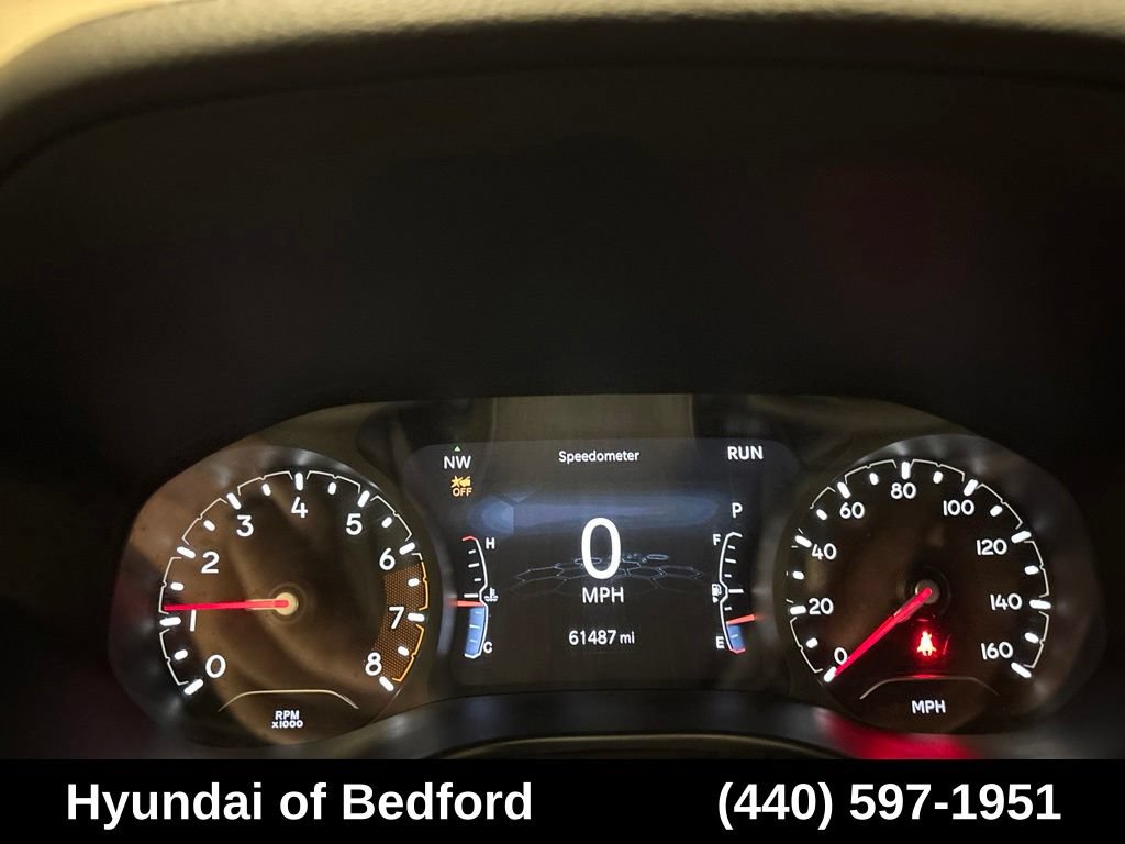 Used 2024 Jeep Compass Latitude AWD/4WD image 17