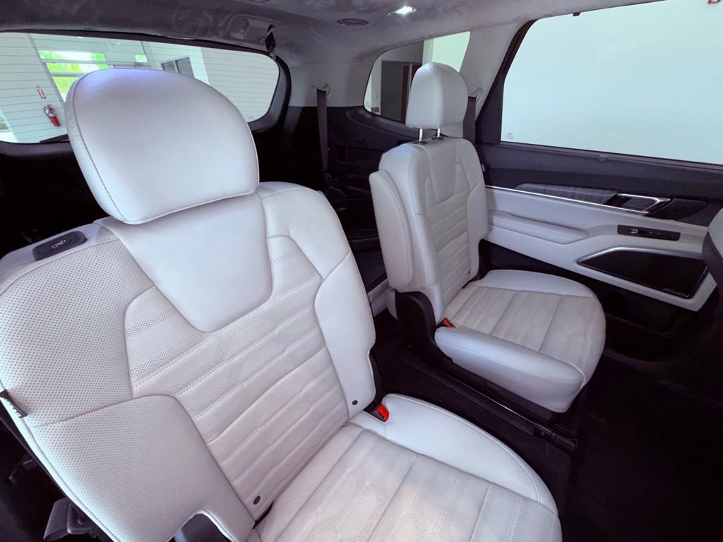Used 2024 Kia Telluride SX Prestige image 17