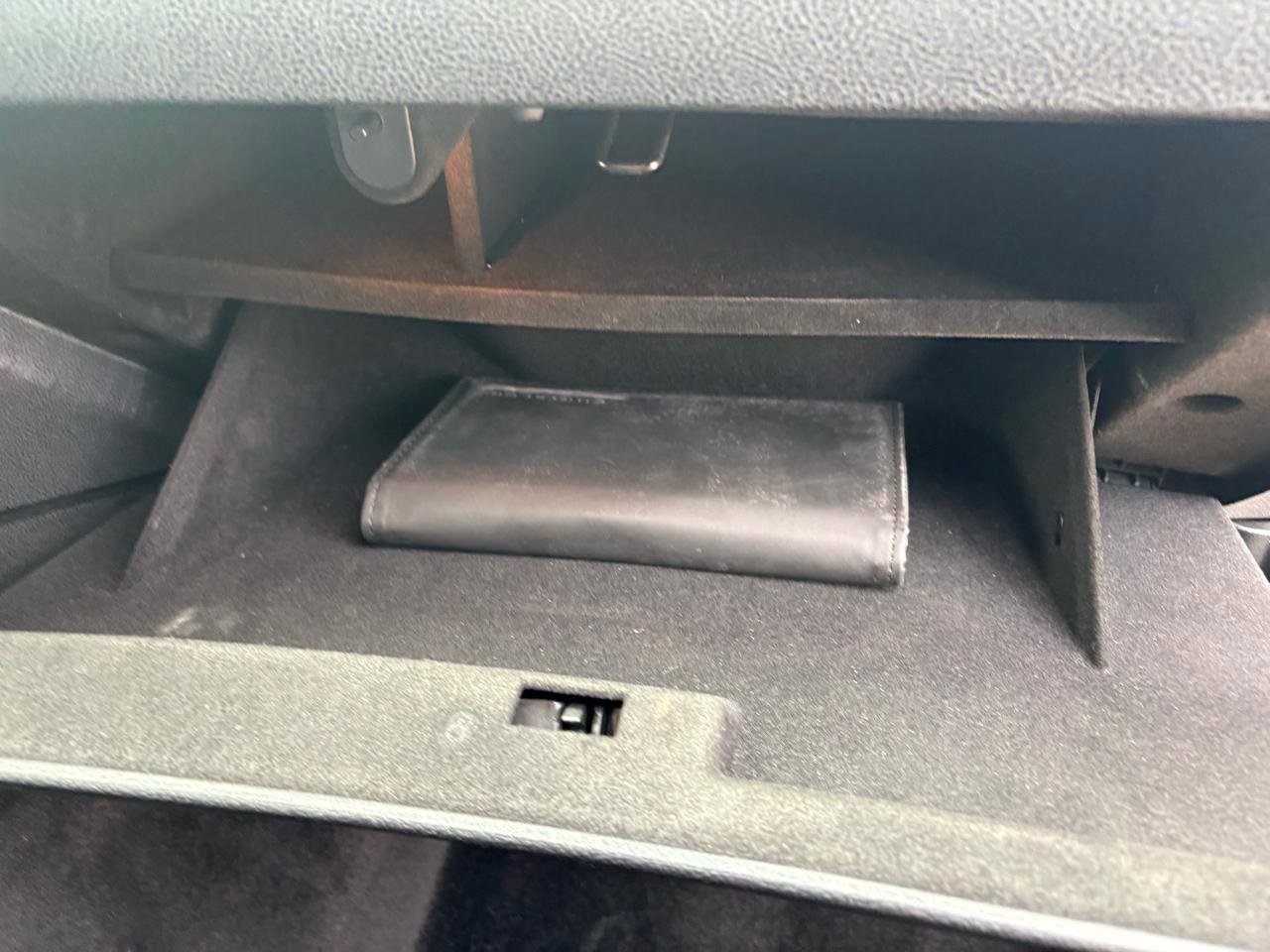 Used 2016 Chrysler 300 Limited w/ Driver Convenience Group image 28