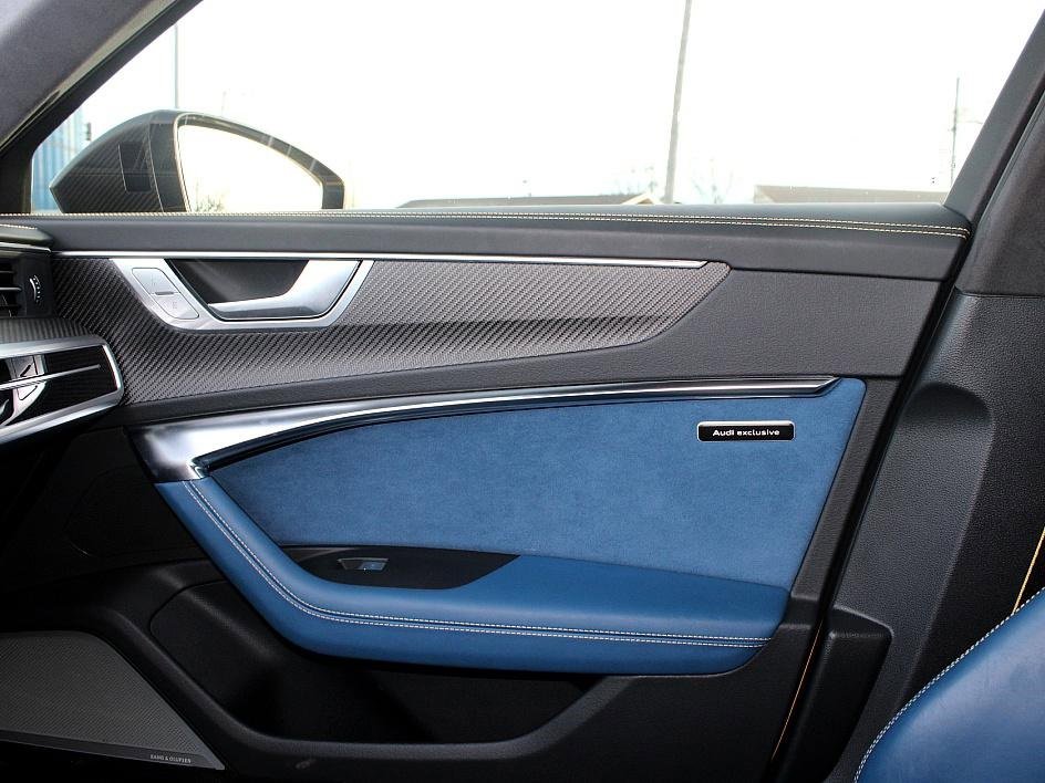 Used 2024 Audi RS 6 performance image 21