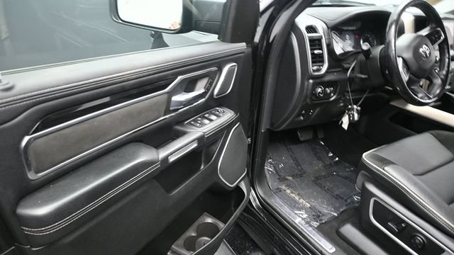 Used 2019 RAM 1500 Laramie AWD/4WD image 24