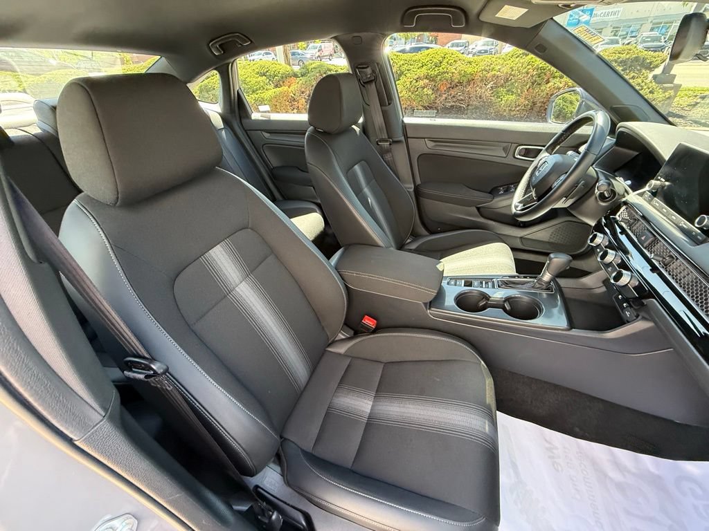 Used 2025 Honda Civic Sport image 33