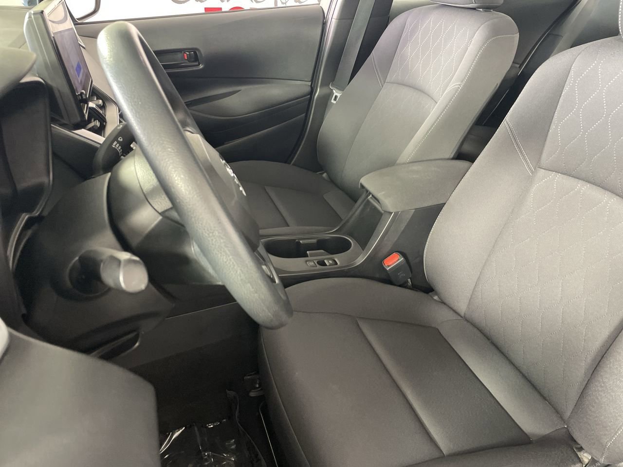 Used 2024 Toyota Corolla LE image 21