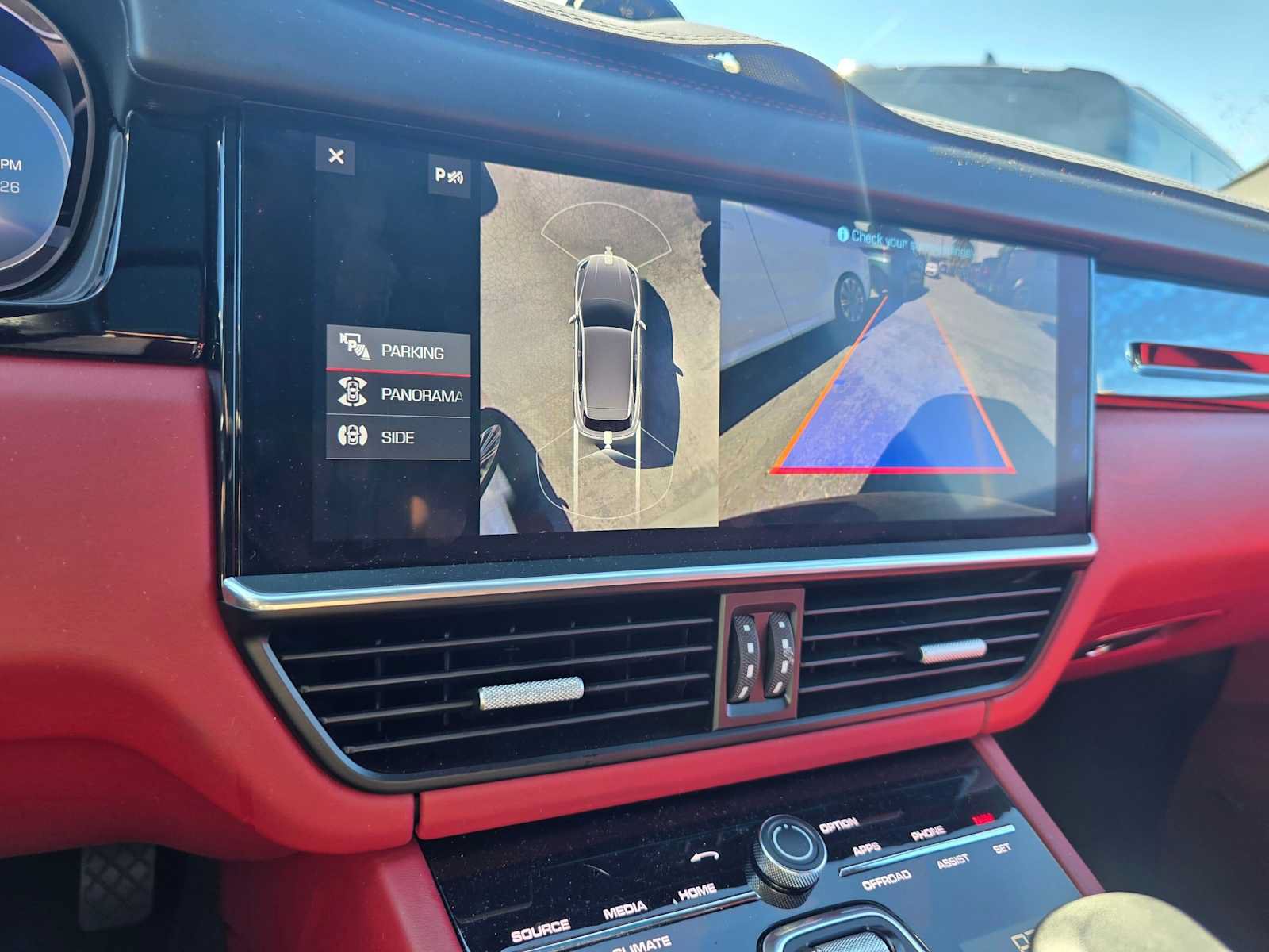 Used 2019 Porsche Cayenne AWD/4WD image 29
